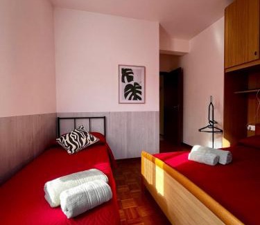 Udine Apartment | Red Oasis In Center Of Udine
