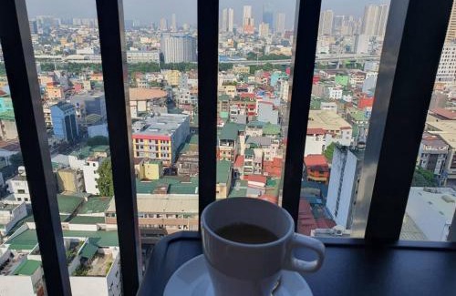 Legazpi Village Apartment | Red Residence Makati-Cozy Condo Unit with Balcony