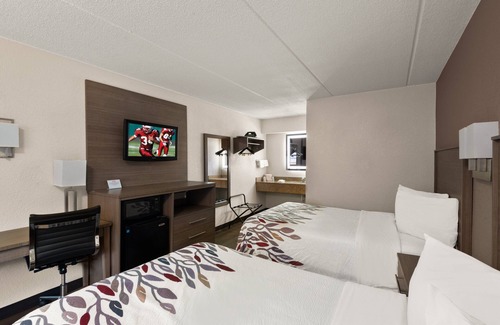 Johnson City Hotel | Red Roof Inn Binghamton - Johnson City