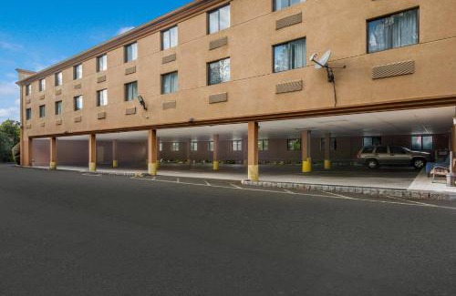 Fairfield Hotel | Red Roof Inn Fairfield