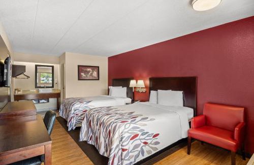 Lansing Hotel | Red Roof Inn Lansing East - MSU