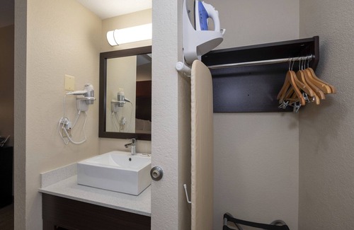 Leesburg Hotel | Red Roof Inn Leesburg, VA