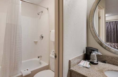 Trevose Hotel | Red Roof Inn Philadelphia - Trevose