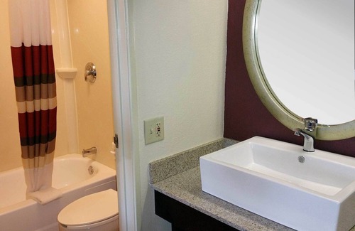 Hoffman Estates Hotel | Red Roof Inn PLUS+ Chicago - Hoffman Estates
