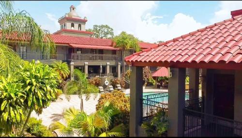 Terrace Park Hotel | Red Roof Inn PLUS & Suites Tampa