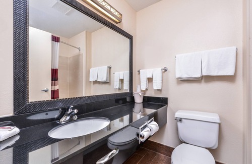 Danville Hotel | Red Roof Inn & Suites Danville, IL