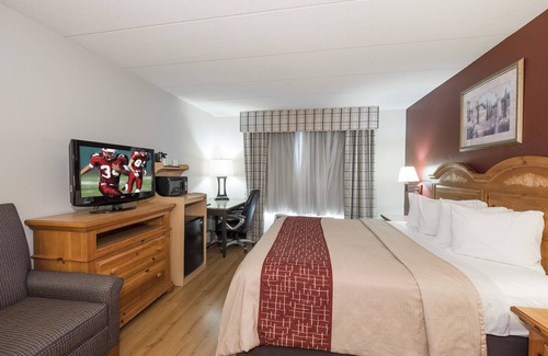Stafford Hotel | Red Roof Inn & Suites Stafford, VA
