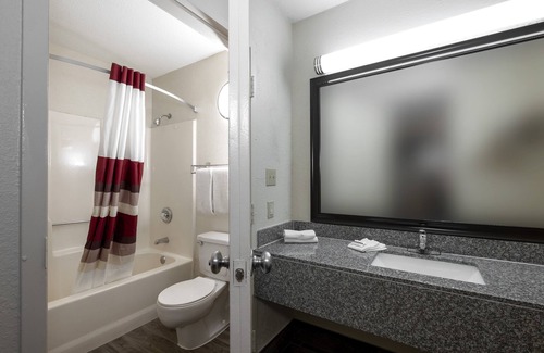 West Point Hotel | Red Roof Inn West Point