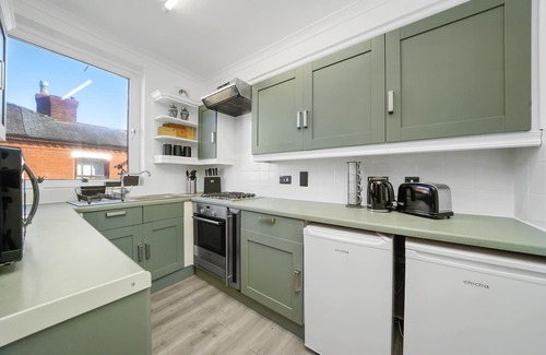 Golborne Apartment | Red Rum Apartment by Stone Pit Apartments