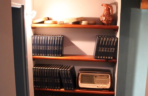 La Morra House | Red Wine - Guest House