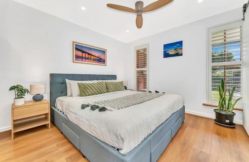 Glenelg North House | Redbrick Retreat - Generous Coastal Escape