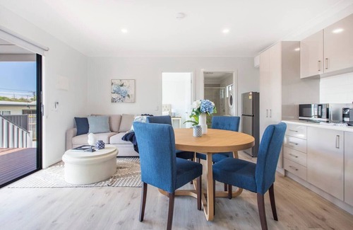 Redcliffe House | Redcliffe Retreat: Moreton Bay Coastal Cottage