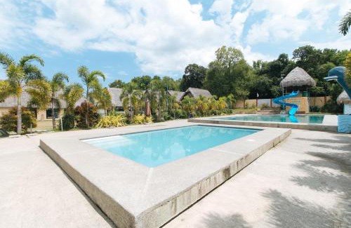 San Juan Hotel | RedDoorz @ Afamosa Villas Resort Ilocos Sur