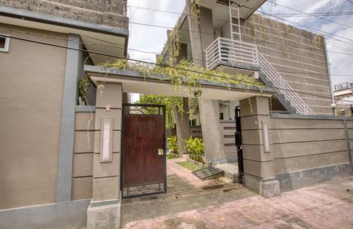 Mumbul Hotel | RedDoorz near Exit Toll Nusa Dua