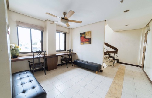 Olongapo House | RedDoorz near Olongapo Bus Terminal