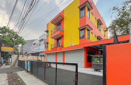 Bandung Hotel | RedDoorz near Tegalega Park 2