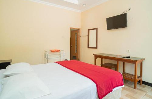 Madiun Hotel | RedDoorz @ Panglima Sudirman Madiun