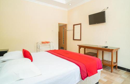 Madiun Hotel | RedDoorz @ Panglima Sudirman Madiun