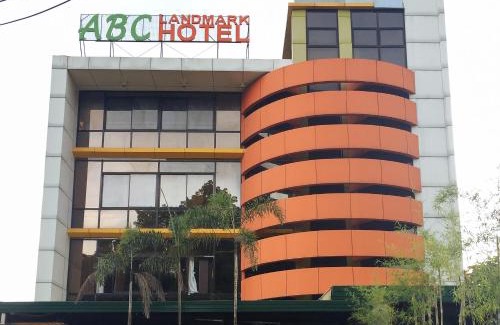 Kidapawan Hotel | RedDoorz Plus @ ABC Landmark Hotel