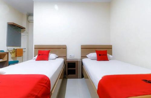 Jambi House | RedDoorz Plus near WTC Batanghari Mall