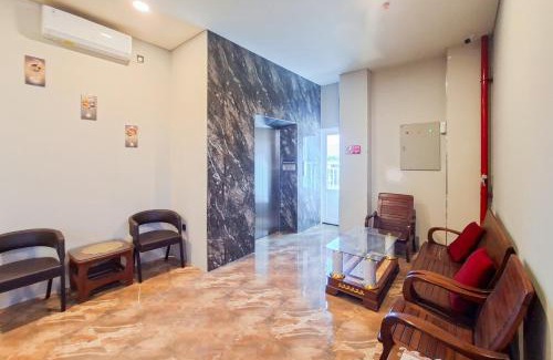 Padang Hotel | RedDoorz Plus Syariah at Lotus Residence