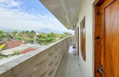 Salatiga Hotel | RedDoorz Syariah Zidney Near Rejosari Salatiga