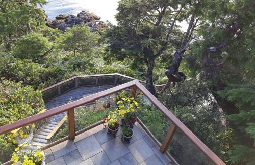 Ucluelet Bed & Breakfast | Reef Point Oceanfront Bed and Breakfast