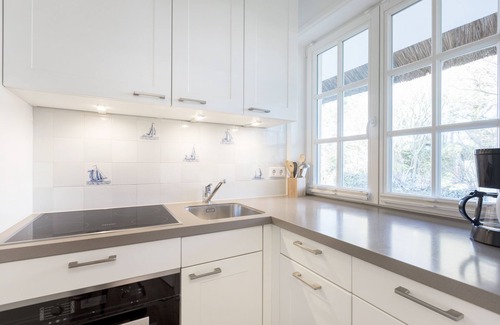 Keitum Apartment | Reetgedecktes Mittelhausteil am Ortseingang von Keitum