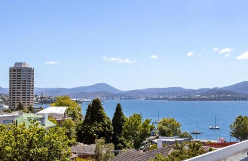 Sandy Bay Villa | Reflections on the Bay