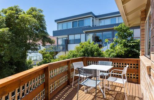 Sandy Bay Villa | Reflections on the Bay