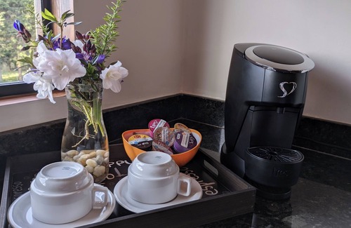 Aiuruoca Ski Chalet | Refuge in the mountains/near the trail to Pico do Papagaio Garcias Peak and Waterfall