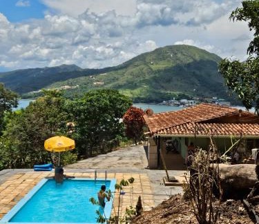 Capitolio House | Refugio a Beira do lago Piscina Churrasqueira Vista privelegiada para o Por dos sol Canto dos Passaros