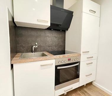 List Apartment | REGENCY Apartments - Zentrale 50m2 Wohnung I Balkon I Wasserblick I WiFi I Netflix