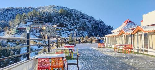 Shoghi Hotel | Regenta Resort MARS Valley View Shoghi