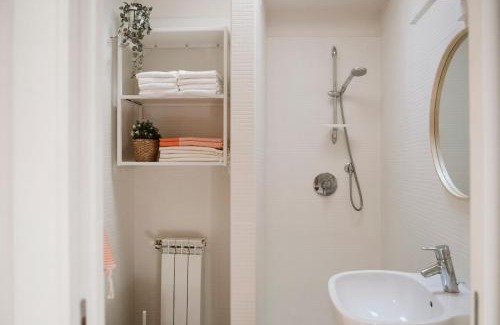 Borgo Dora Apartment | Regina 144 by RD Domus