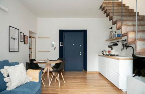 Borgo Dora Apartment | Regina 144 by RD Domus