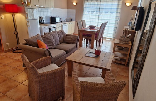 L'Ile-Rousse Apartment | Regina, apartment in 4-star Arena Bianca villa, pool, close to the sea