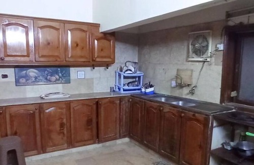 PECHS House | Rehaish Inn Guest House