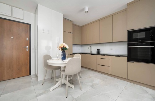 Srodmiescie Apartment | Reja 55 | Wroclaw | Stylish Apartment | Smart TV