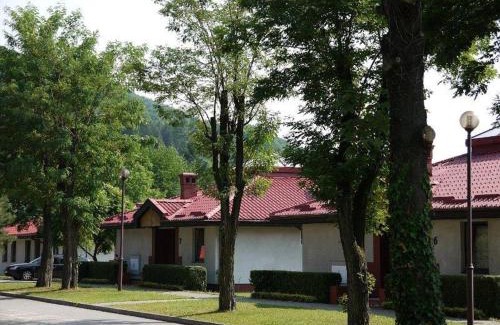 Czernichow Resort | Relaks domki i pokoje nad jeziorem