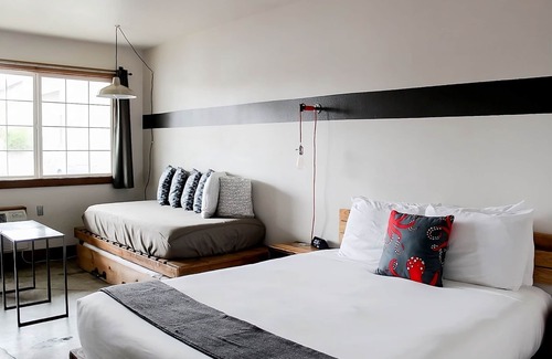 Seaside Hotel | Relax and Recharge! Two Modern Units, Pet-friendly, Indoor Pool, Scenic Views!