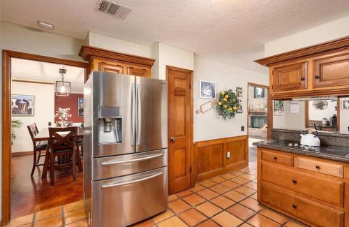 Houston House | Relax and Refresh Private Pool!