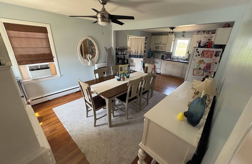Portsmouth Apartment | Relax and still be close enough to Newport ScenenPrivate King Bedroom