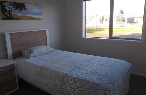 Matarangi House | Relax and unwind in Magical Matarangi