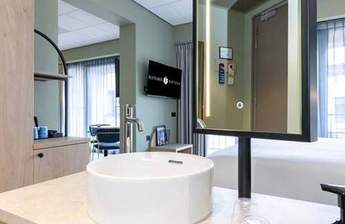 Marknesse Hotel | Relax at Marknesse Hotel – Minutes from Weerribben-Wieden & Picturesque Villages