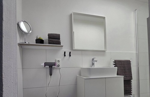 Uttenreuth Apartment | Relax & Business private apartment