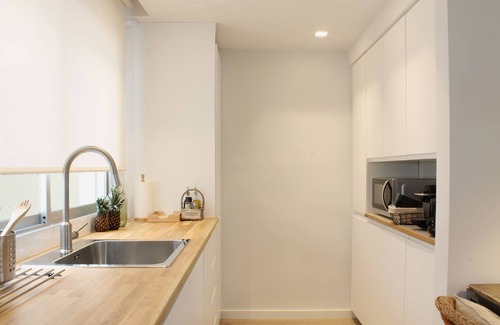 Alicante Condo | Relax & Enjoy in a property, completely reformed, high standard quality and design