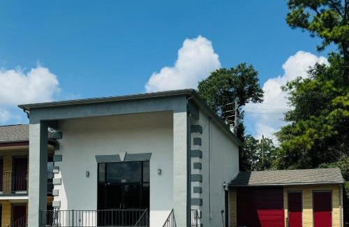 Rockingham Hotel | RELAX INN