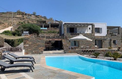 Koundouros Villa | Relax Joy Villa - Easy Beach Access 150m Away