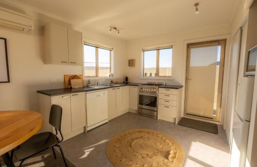Twizel House | Relax on Rata, Cottage 2